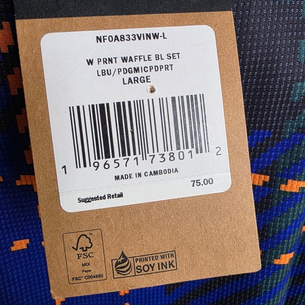NWT North Face Women's Flash Dry Base Layer, Waffle Plaid, Size Large - Picture 9 of 11